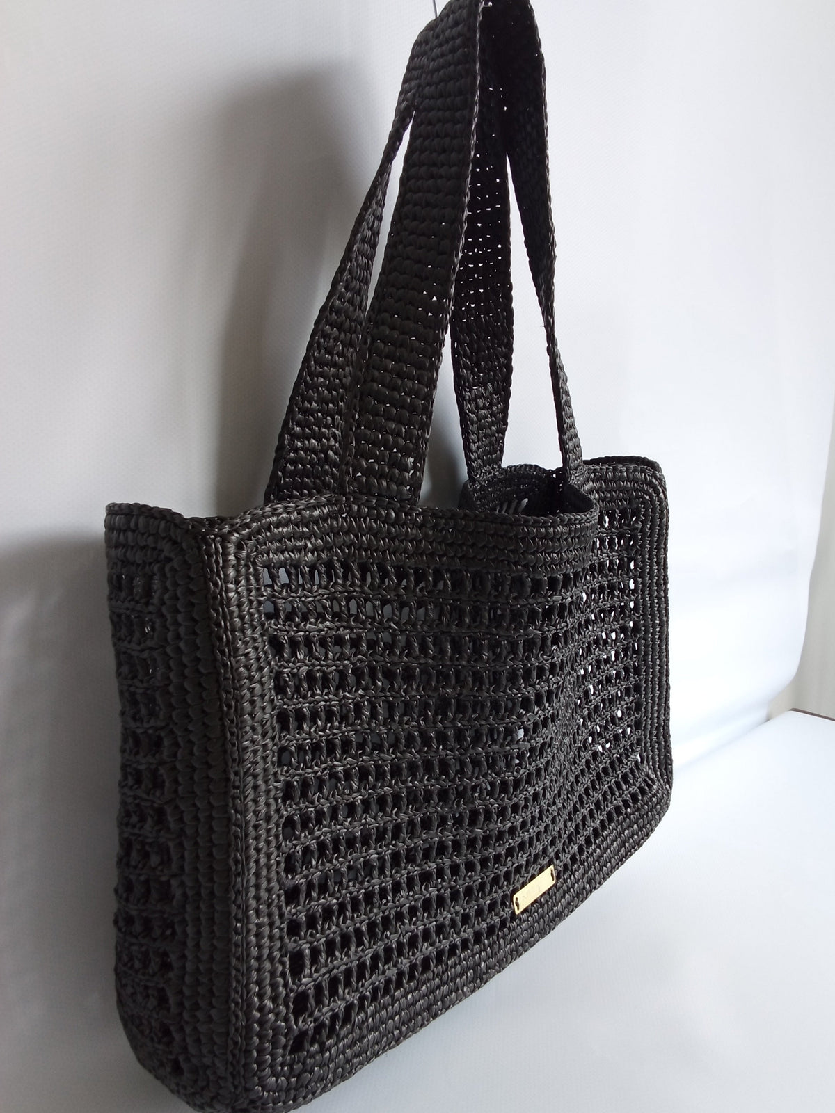 AURA BLACK