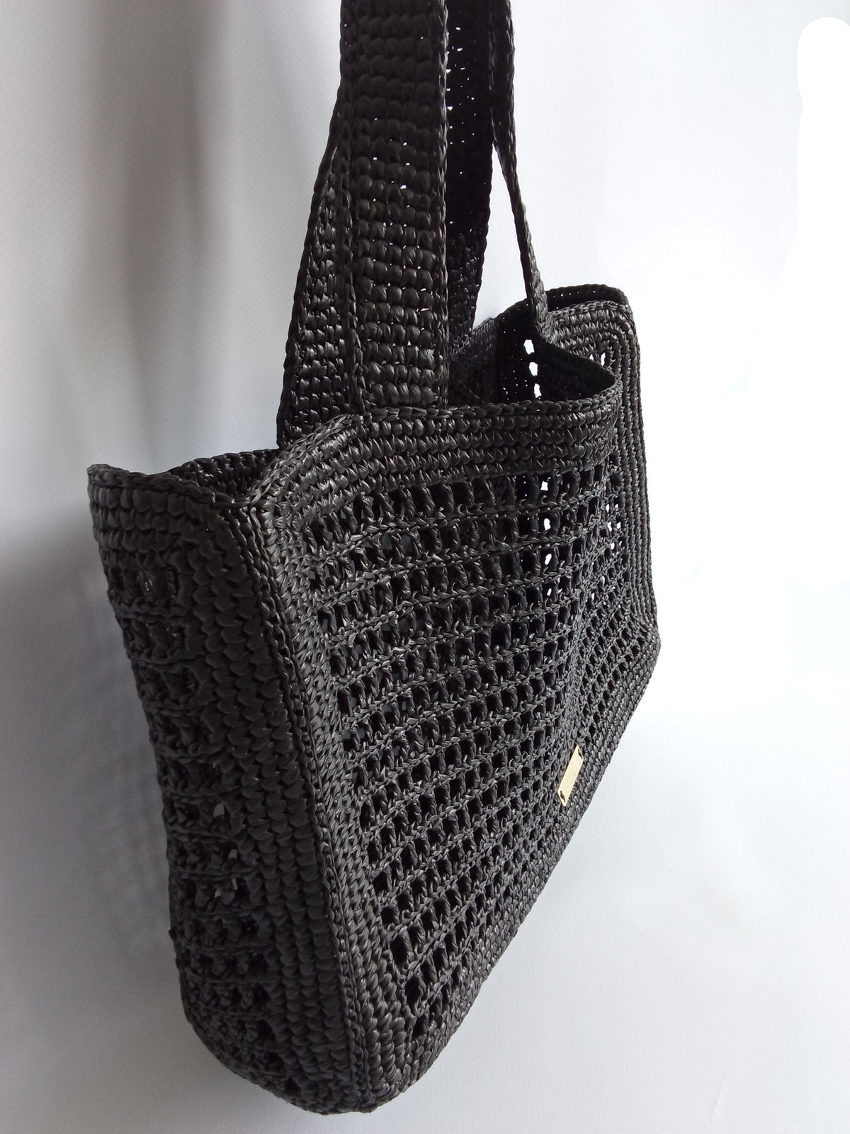 AURA BLACK